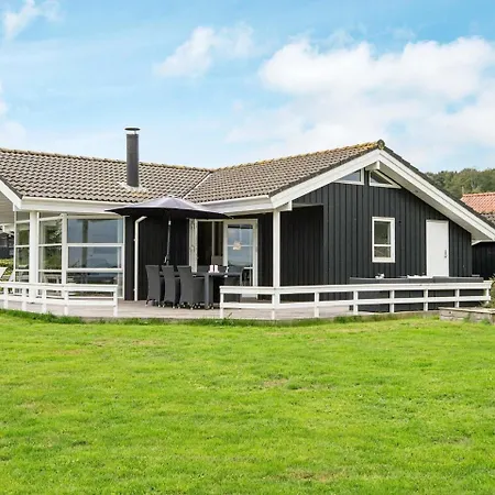 Holiday Iv Holiday home *